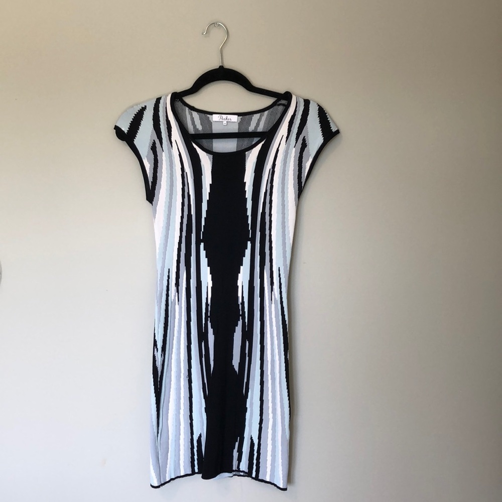 Parker bodycon dress in blue black and white.